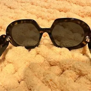 CHRISTIAN DIOR WOMEN’S SUNGLASSES. Tortoise shell brown. NWOT. Dior | Accessories | Christian Dior Womens Sunglasses  main image 2